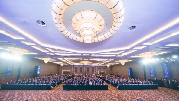 把握变局 拥抱变化——sunbet申搏健康集团召开 2025年度工作会议